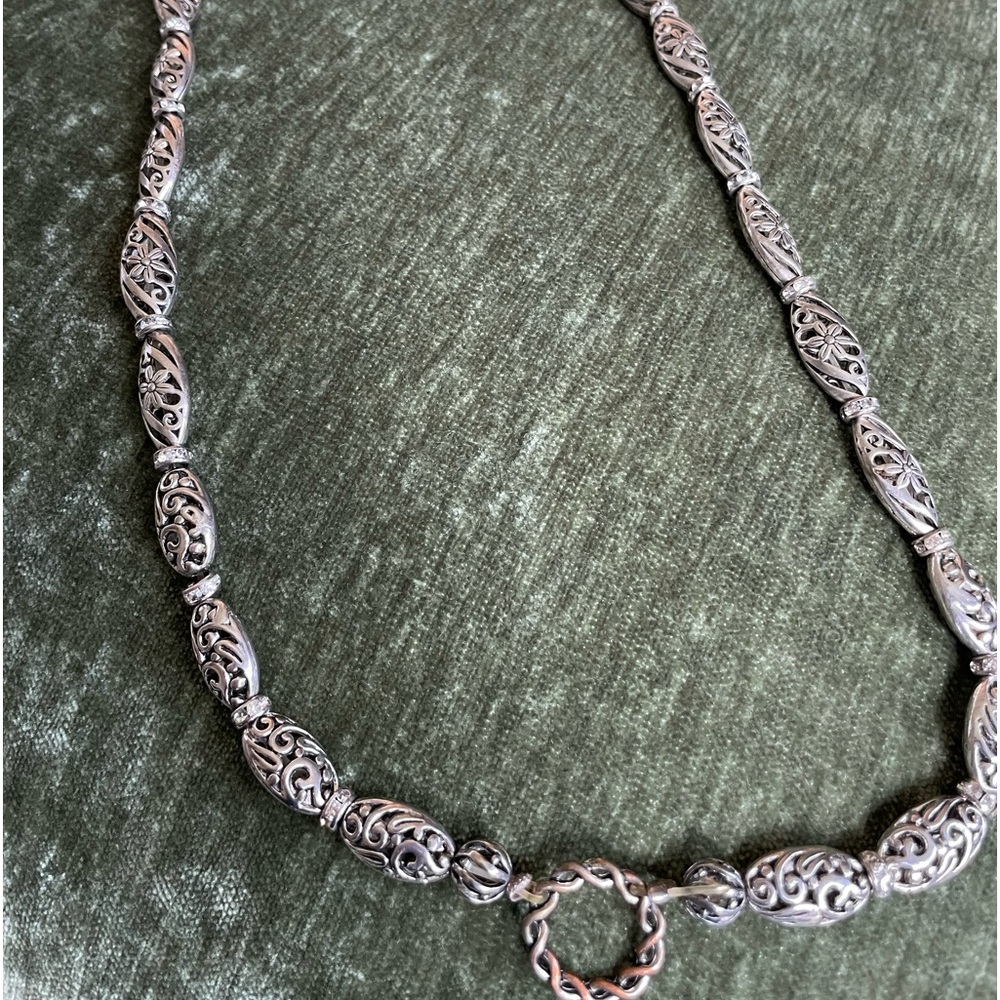 Eyeglasses holder necklace